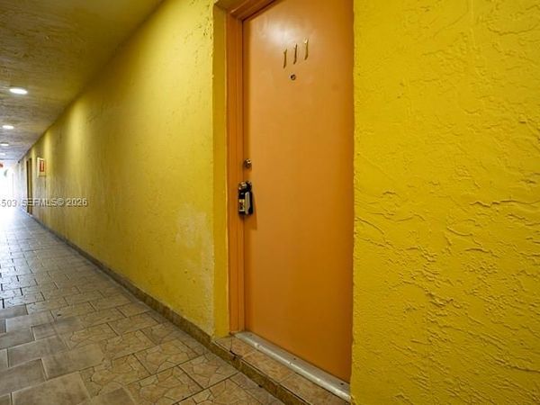 606 W 81st St , Unit 111, Hialeah, FL 33014