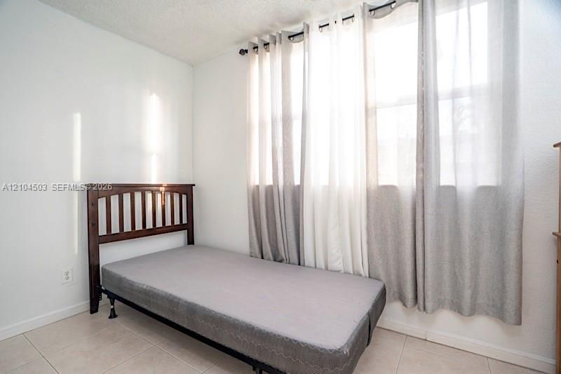 606 W 81st St, Unit 111, Hialeah, FL 33014 Photo