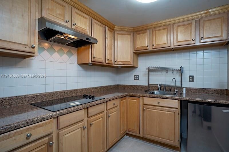 606 W 81st St, Unit 111, Hialeah, FL 33014 Photo