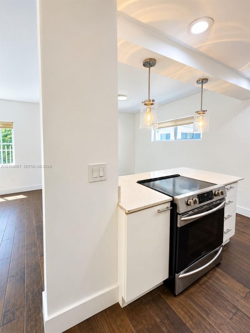 1001 Bay Dr , Unit 945, Miami Beach, FL 33141 Photo