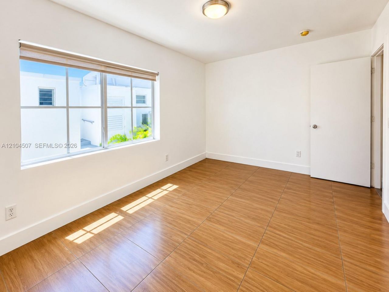 1001 Bay Dr , Unit 945, Miami Beach, FL 33141 Photo
