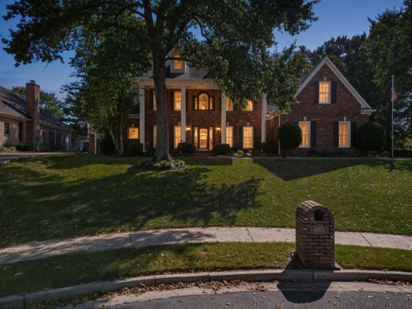 695 PORT NATCHEZ AVE, Collierville, TN 38017