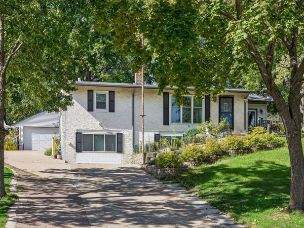 3209 Random Road , Eagan, MN 55121