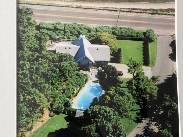 2 W Hillover Road , Hampton Bays, NY 11946