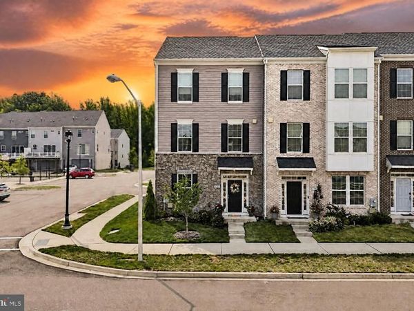 7720 PRESIDENTIAL PARKWAY, UPPER MARLBORO, MD 20774