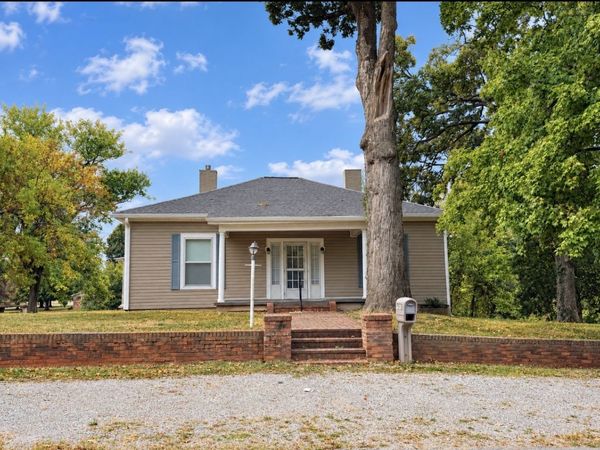 2919 Old Clarksville Pike , Hopkinsville, KY 42240
