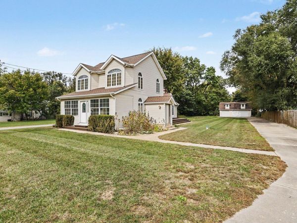 19353 Greenacre Street, South Bend, IN 46637