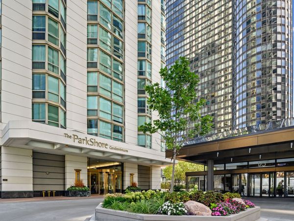 195 N HARBOR Drive , Unit 2408, Chicago, IL 60601