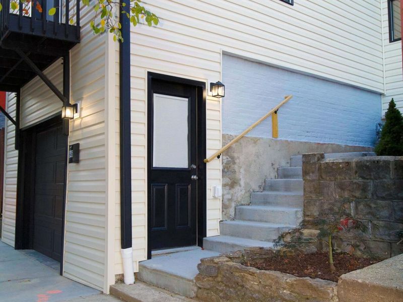 646 W 11th Street, Covington, KY 41011 Photo 2