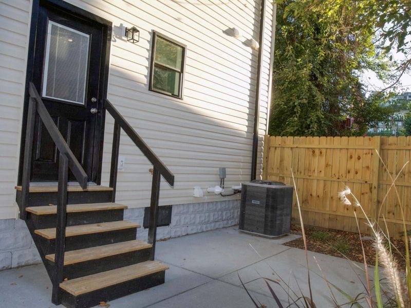 646 W 11th Street, Covington, KY 41011 Photo 25