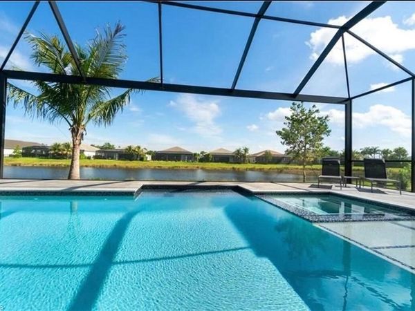 11817 Drake LN , NAPLES, FL 34120