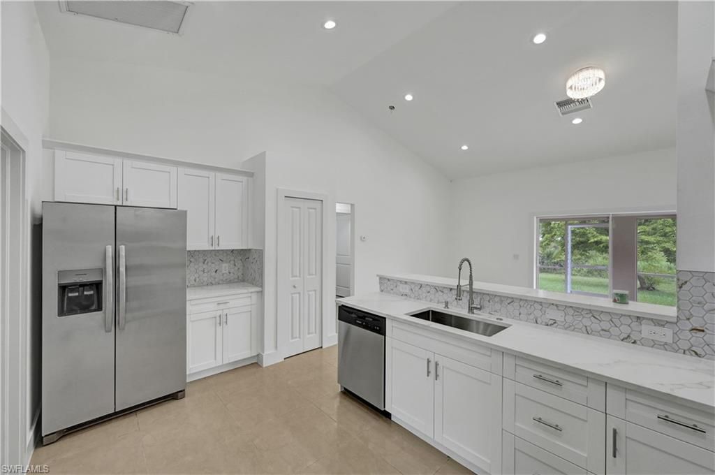 954 Marilyn Ave S, Lehigh Acres, FL 33974 Photo