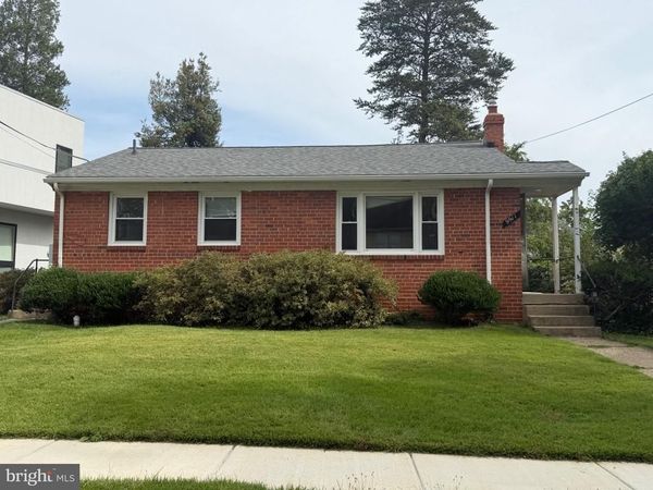 9911 MAYFIELD DRIVE , BETHESDA, MD 20817