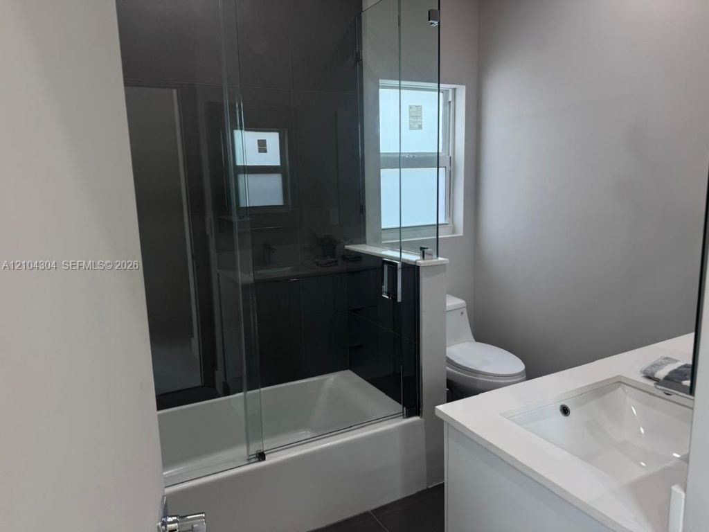 1028 NW 8th Ave , Fort Lauderdale, FL 33311 Photo