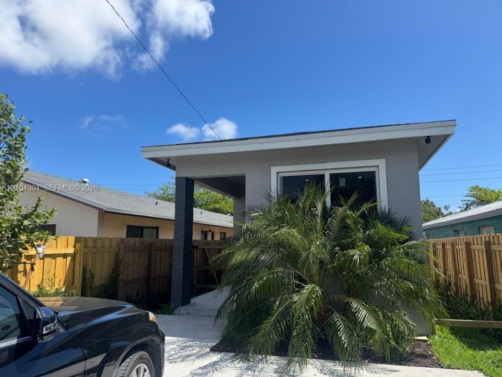1028 NW 8th Ave , Fort Lauderdale, FL 33311 Photo