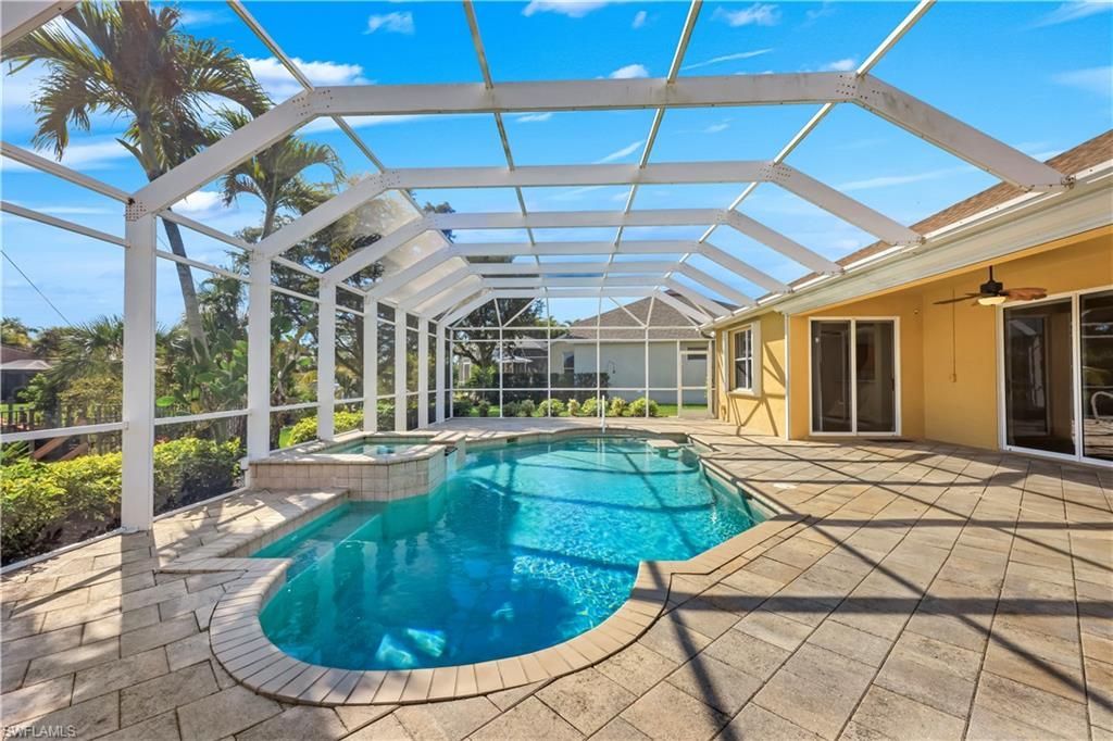 9214 Palm Island Cir, North Fort Myers, FL 33903 Photo