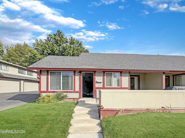 1692 London Circle, Sparks, NV 89431
