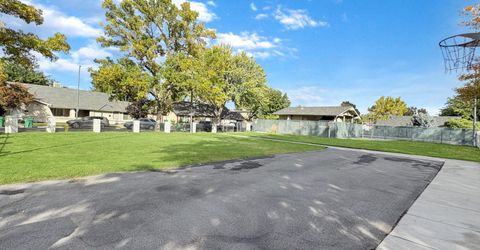 1692 London Circle, Sparks, NV 89431 Photo