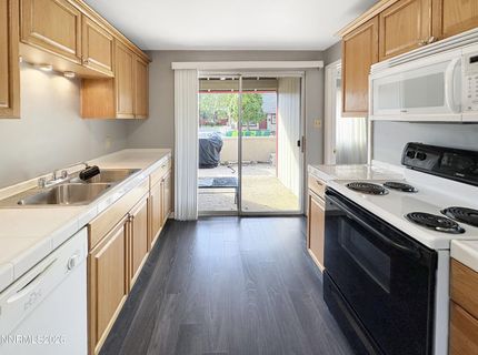 1692 London Circle, Sparks, NV 89431 Photo