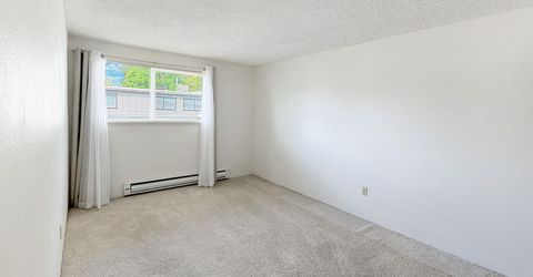 1692 London Circle, Sparks, NV 89431 Photo