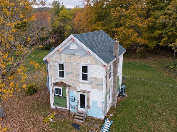 1934 Creek Road, Crown Point, NY 12928