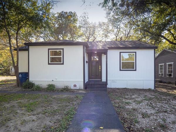 1103 N Sherman Street, Ennis, TX 75119