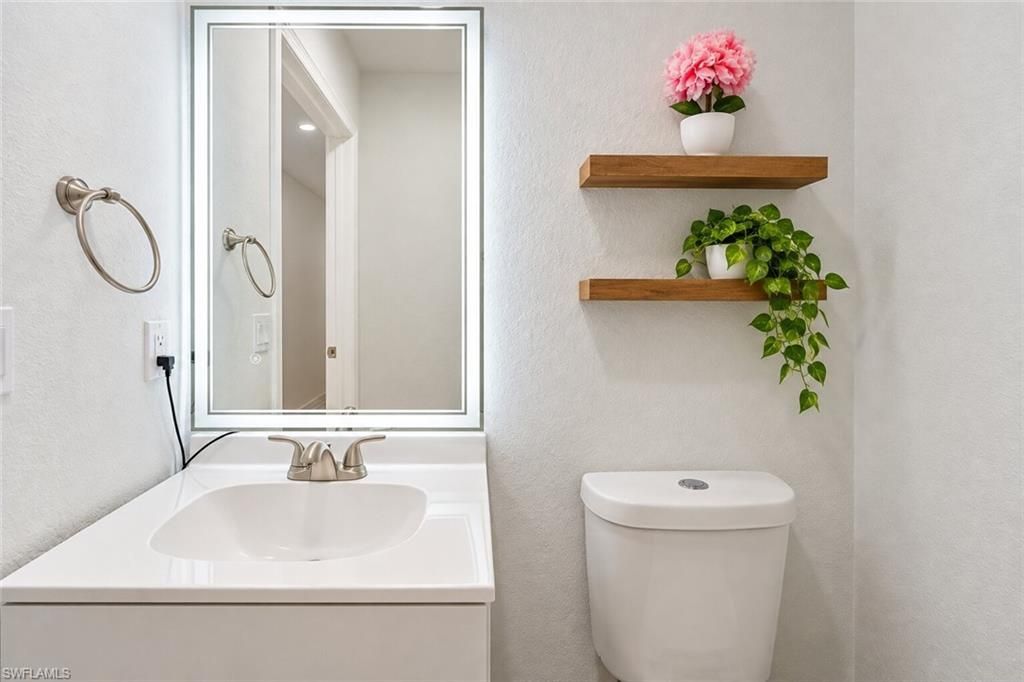 9076 Gervais Cir, Unit 408, Naples, FL 34120 Photo
