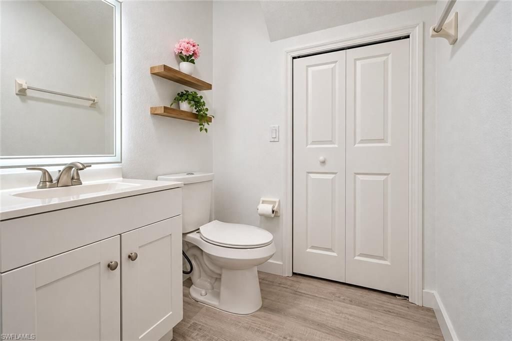 9076 Gervais Cir, Unit 408, Naples, FL 34120 Photo