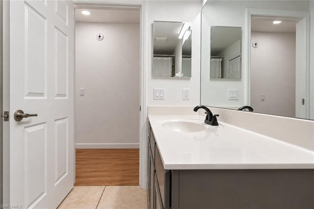 9076 Gervais Cir, Unit 408, Naples, FL 34120 Photo
