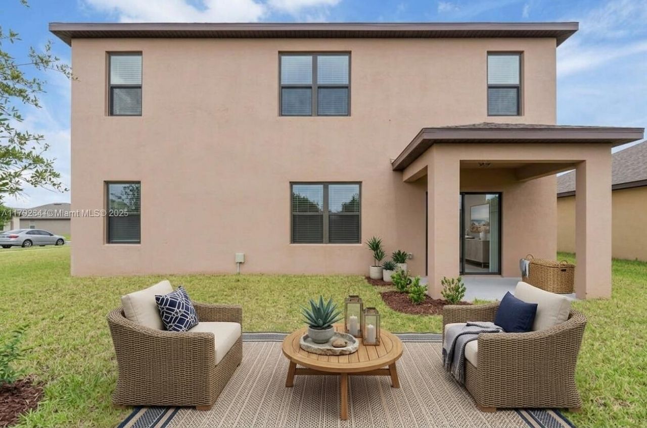 5305 Fantasy Drive, Fort Pierce, FL 34947 Photo