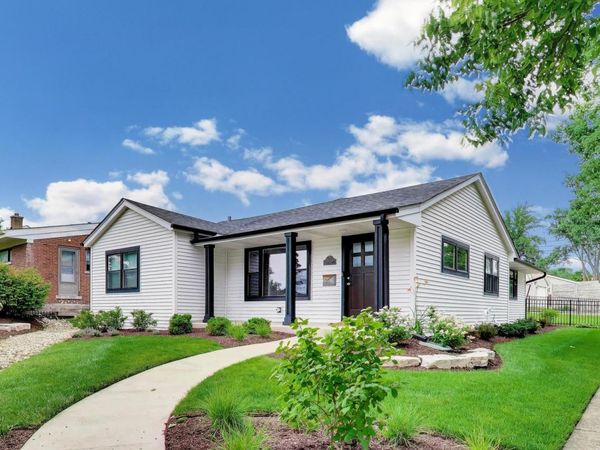 304 W Graham Avenue , Lombard, IL 60148