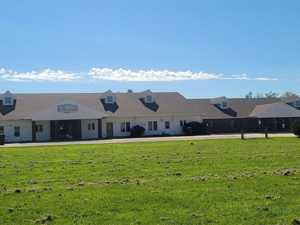 1201 E South Street, Mount Ayr, IA 50854