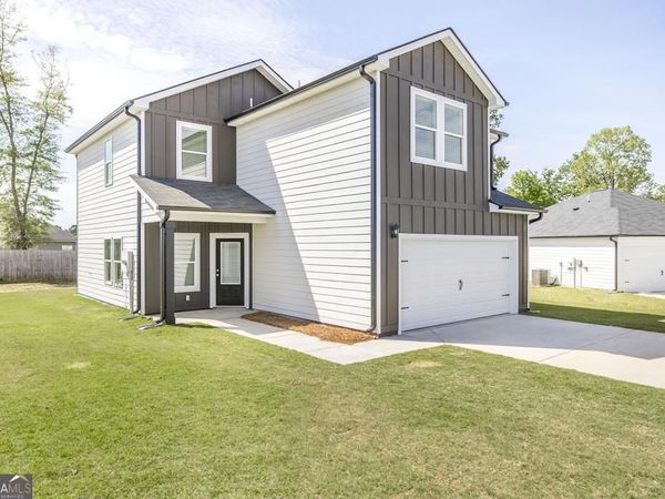108 Bulloch Court, Byron, GA 31008