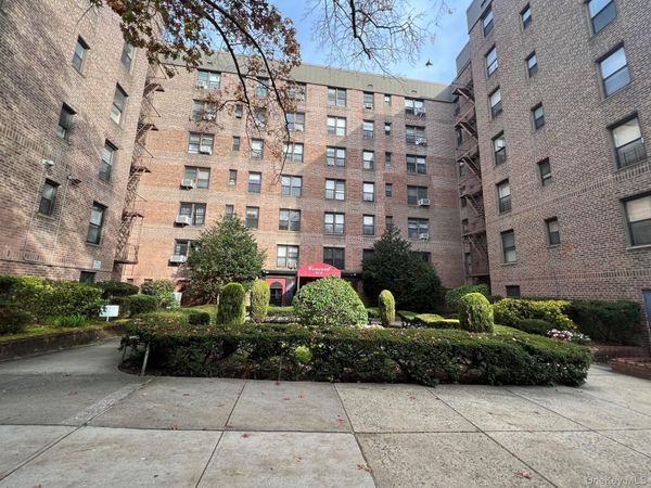 83-15 98 Street , Unit 3K, Woodhaven, NY 11421