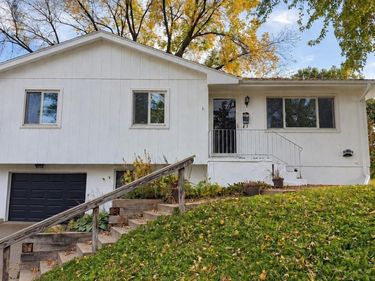 7535 S 89 Street, La Vista, NE 68128