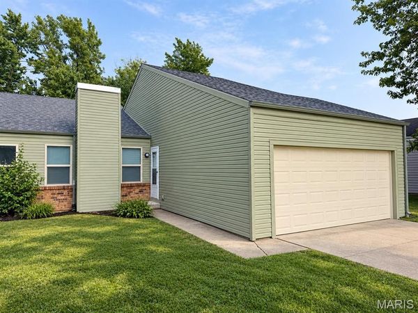 37 Gold Run Drive , St Peters, MO 63376