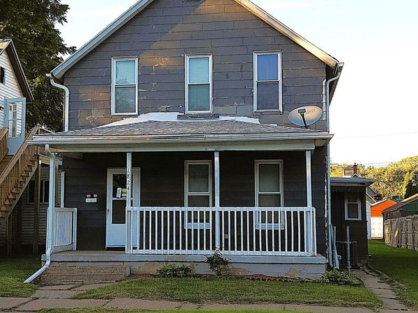 1824 W 6th Street , Davenport, IA 52802