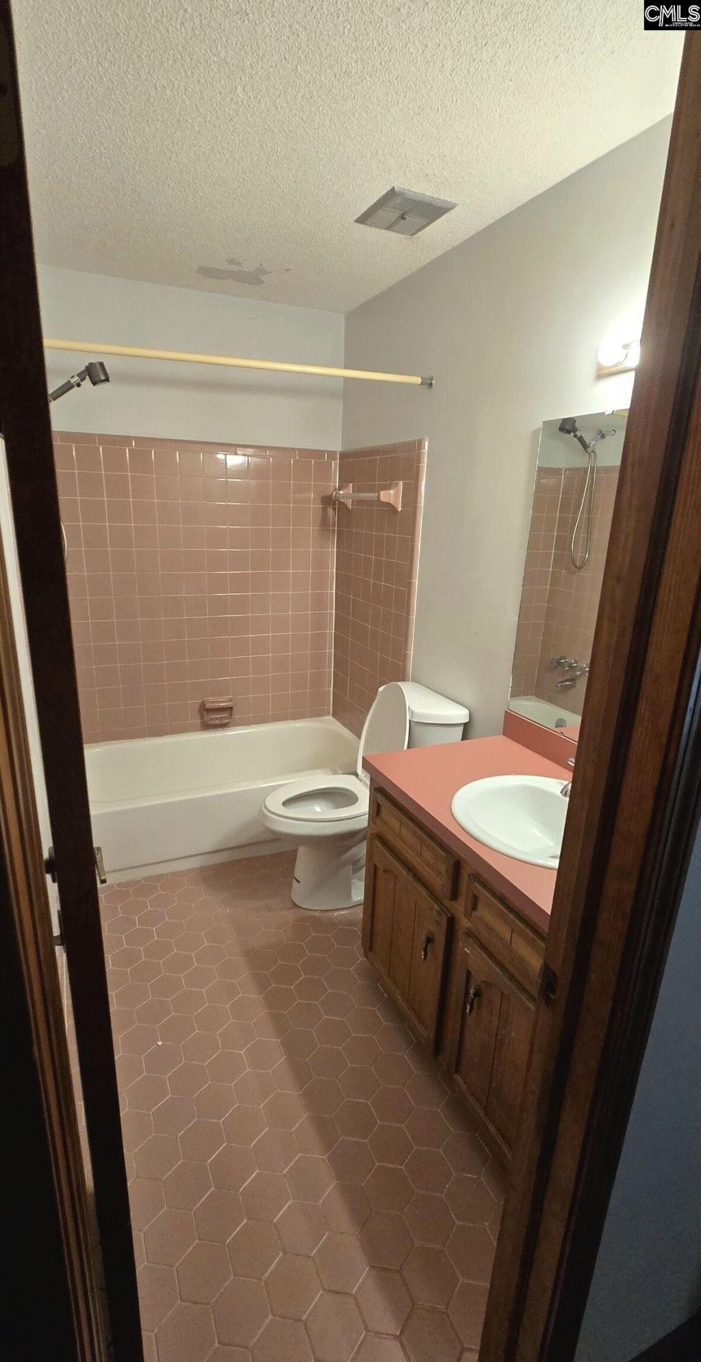 109 Baker House Road  Photo 16