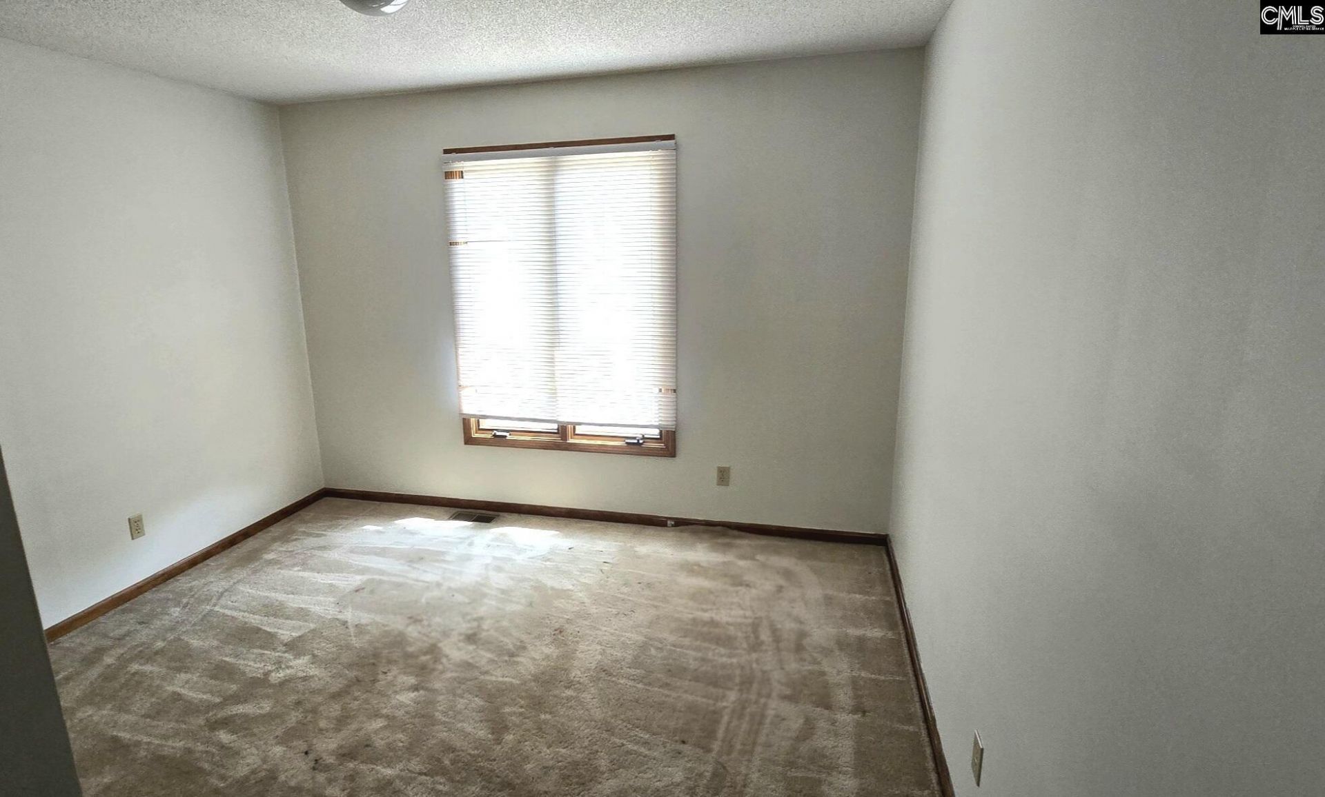 109 Baker House Road  Photo 8