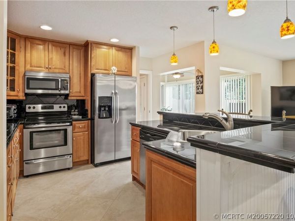 1800 SE Saint Lucie Boulevard, Unit 9-105, Stuart, FL 34996