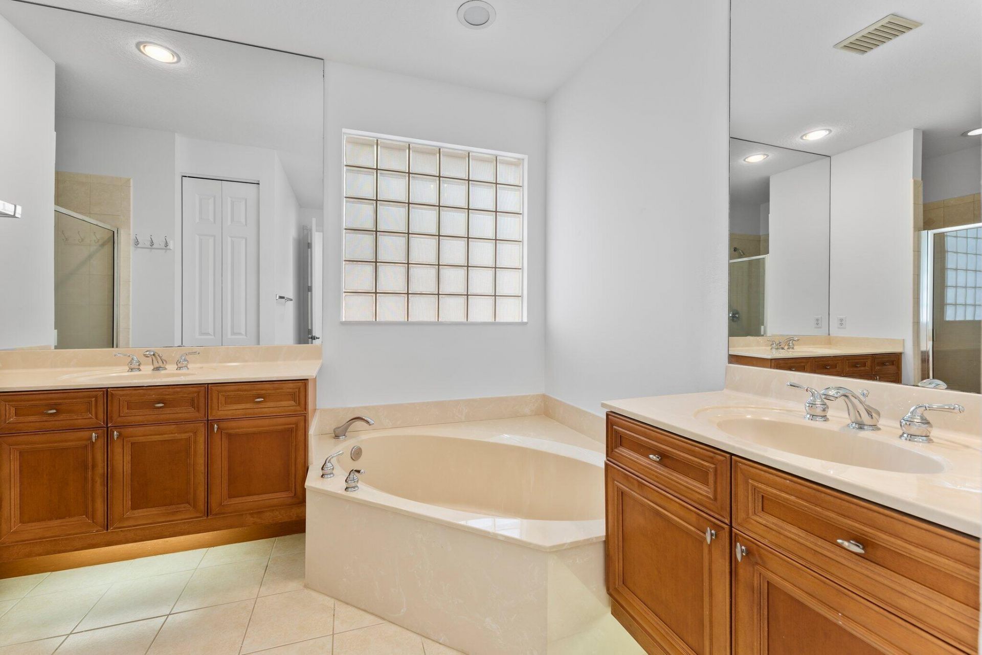 156 Isle Verde Way, Palm Beach Gardens, FL 33418 Photo