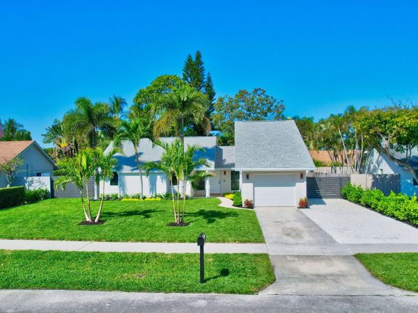 2918 Cormorant Road, Delray Beach, FL 33444