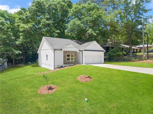 43 Anderson Street , Jefferson, GA 30549