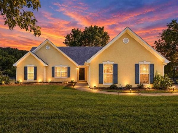 135 Ellistown Road , Jackson, GA 30233