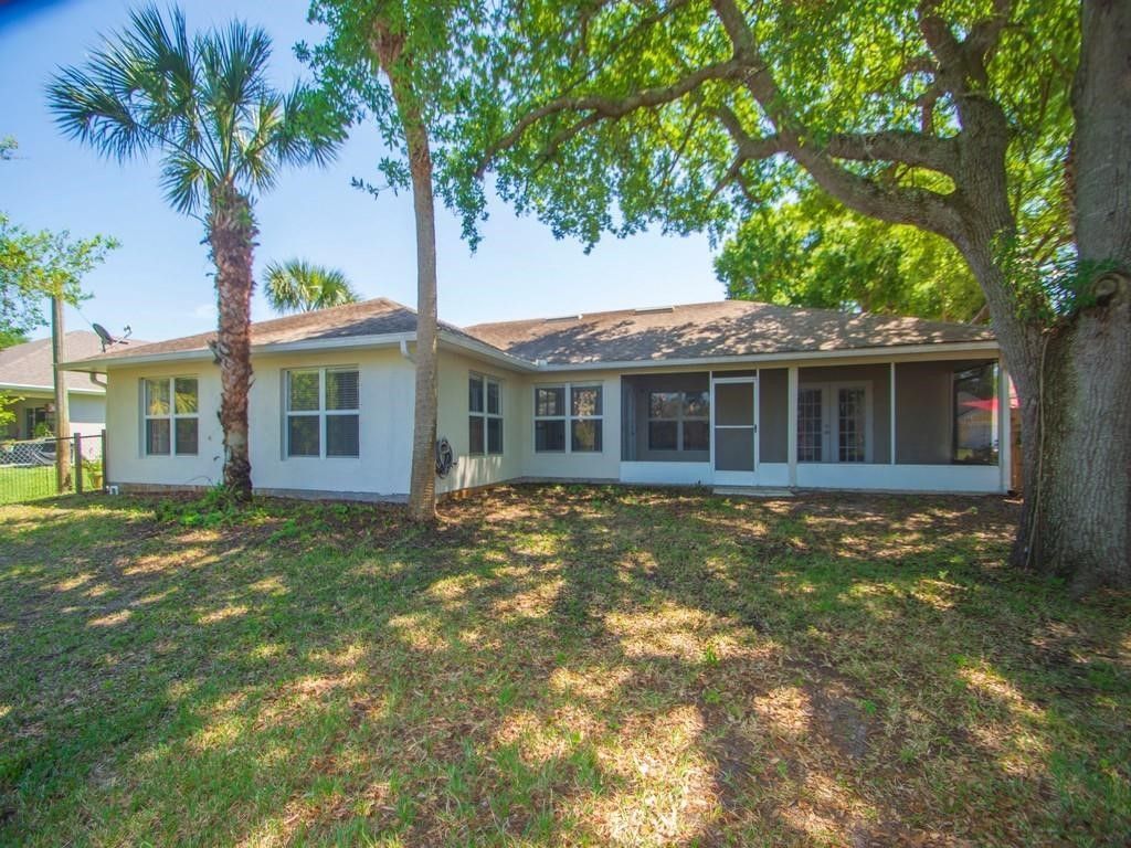 619 Carnival Terrace , Sebastian, FL 32958 Photo