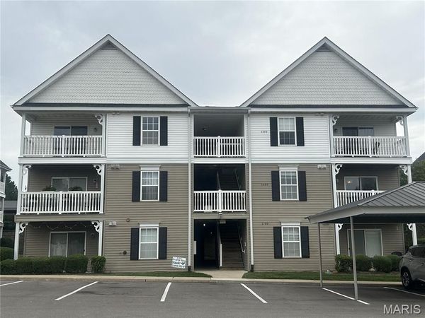 5200 Spring Creek Lane, O'Fallon, MO 63368