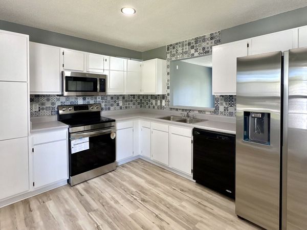 6119 Rocky River, Indianapolis, IN 46221