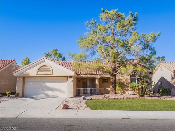 8520 Waycross Drive , Las Vegas, NV 89134
