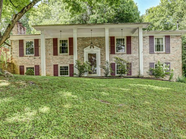 213 Royal Drive, Kingsport, TN 37663
