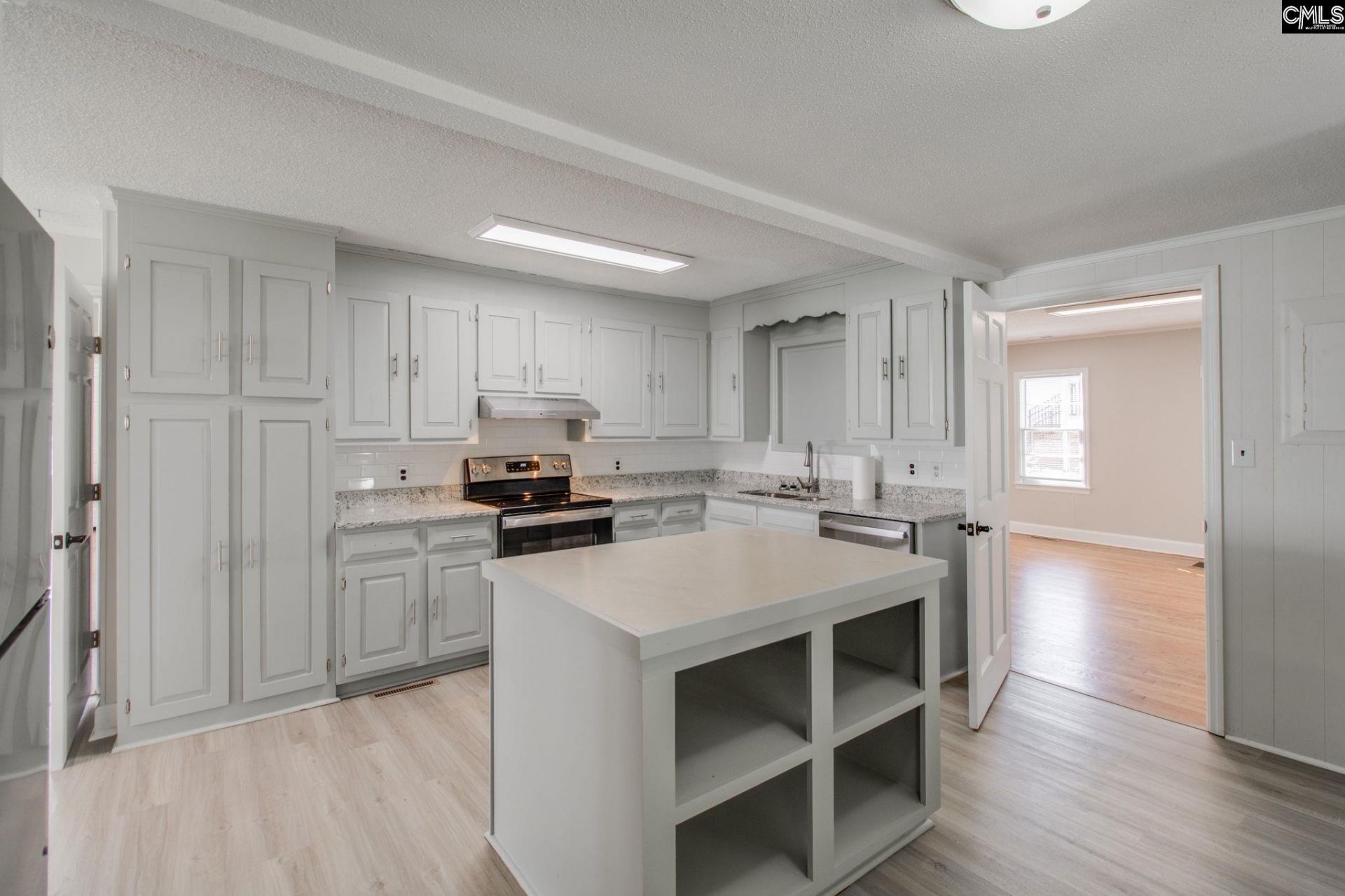 306 Hampton Park  Photo 11